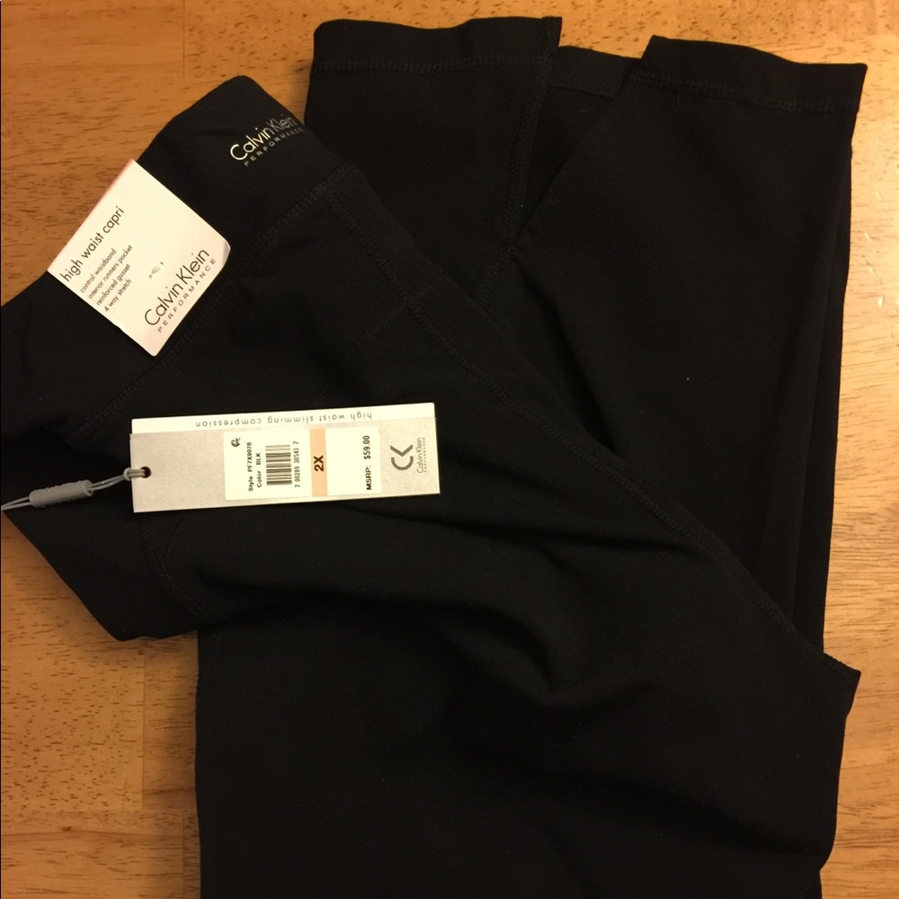 Calvin Klein capris NWT 2x